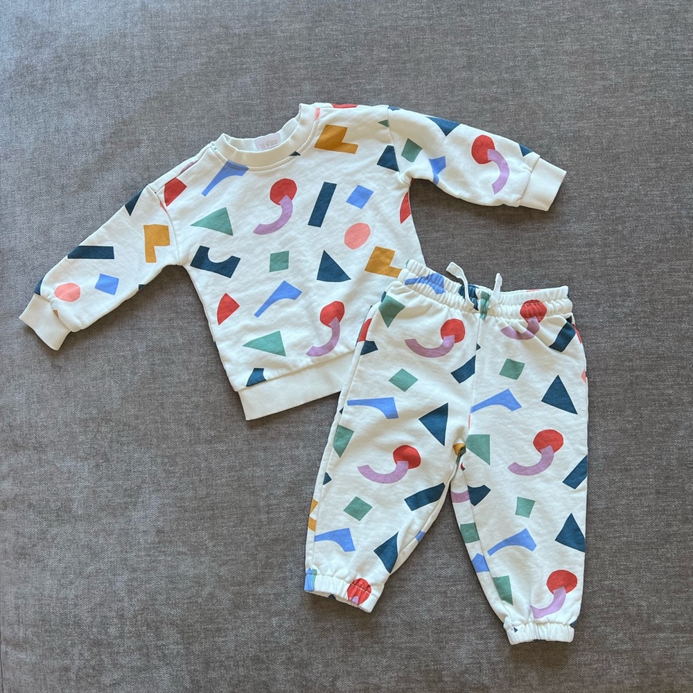 Hanna Andersson / Terry Sweatshirt & Sweatpants Set